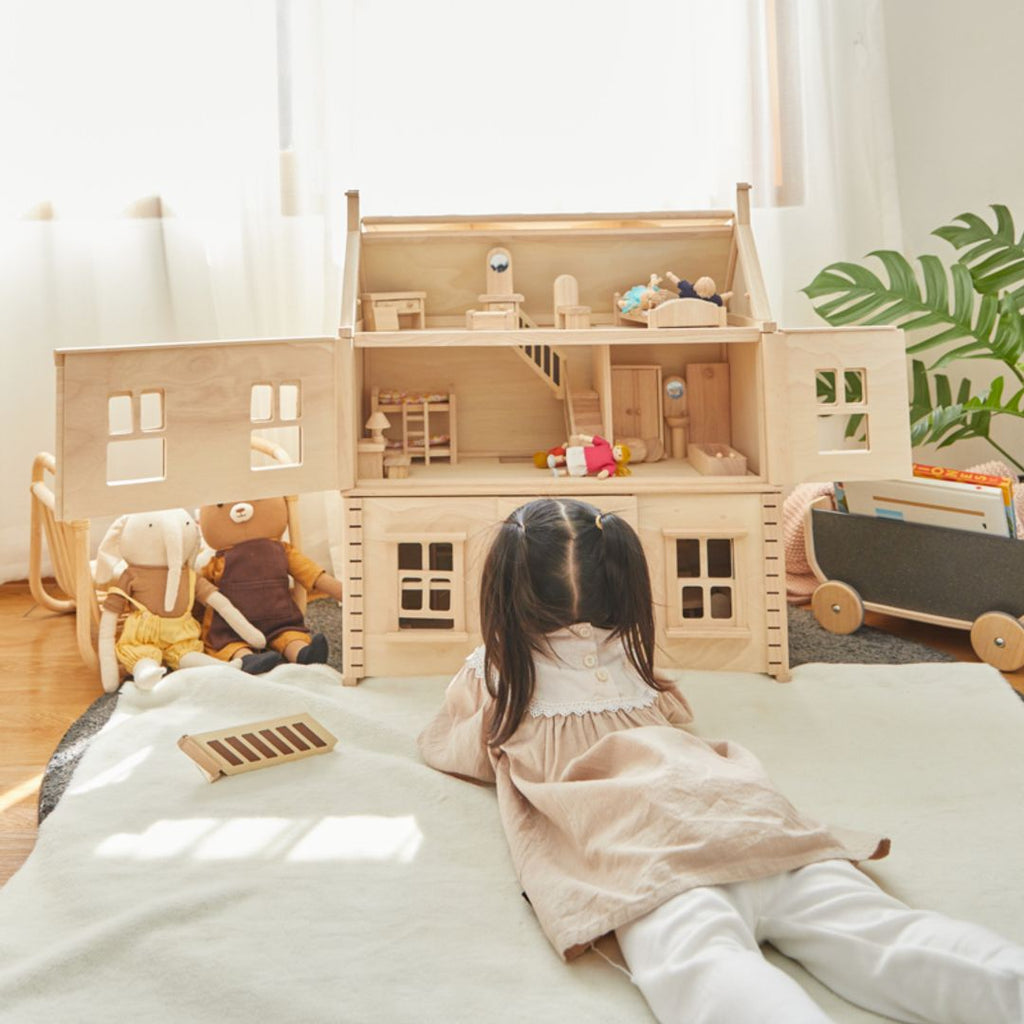 Victorian Wooden Dollhouse