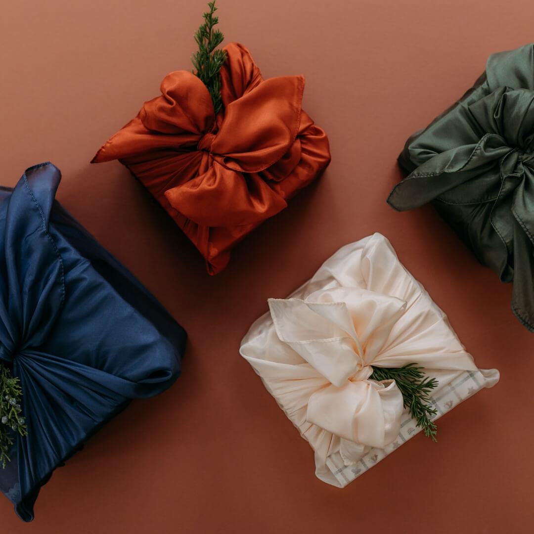 Bella Luna Holiday Playsilks