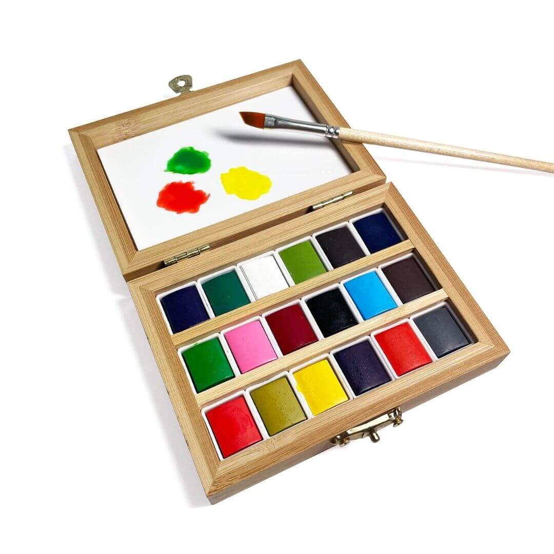 Watercolor Set in a Bamboo Box