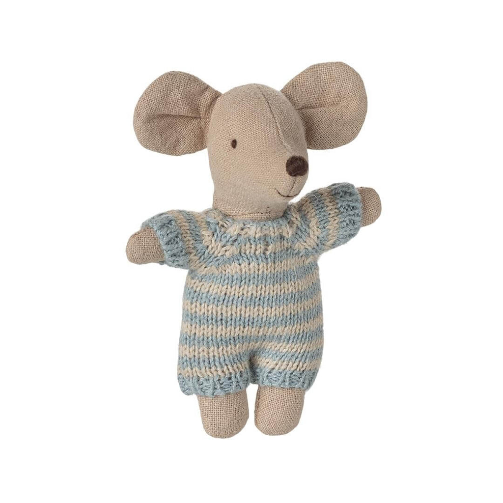 Baby Mouse in Carry Cot