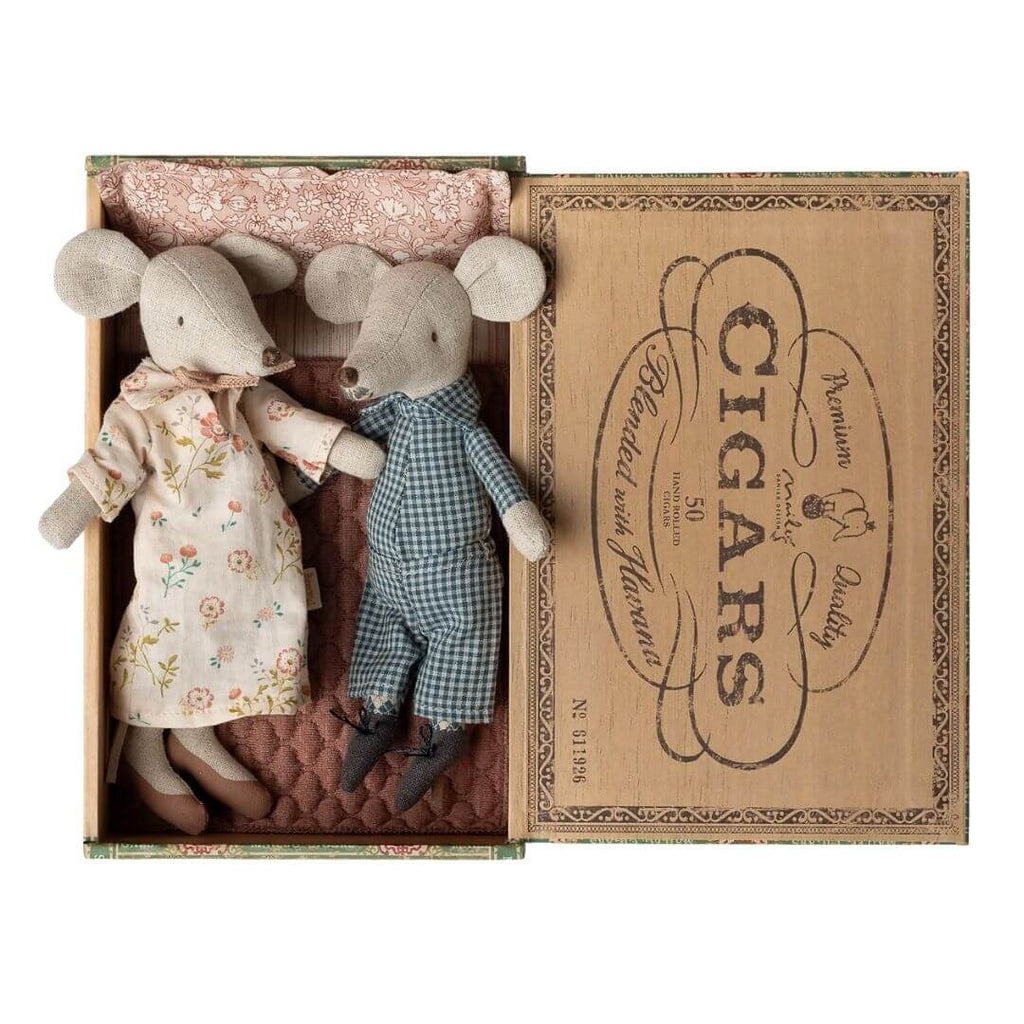 Grandma and Grandpa Mice in a Cigarbox