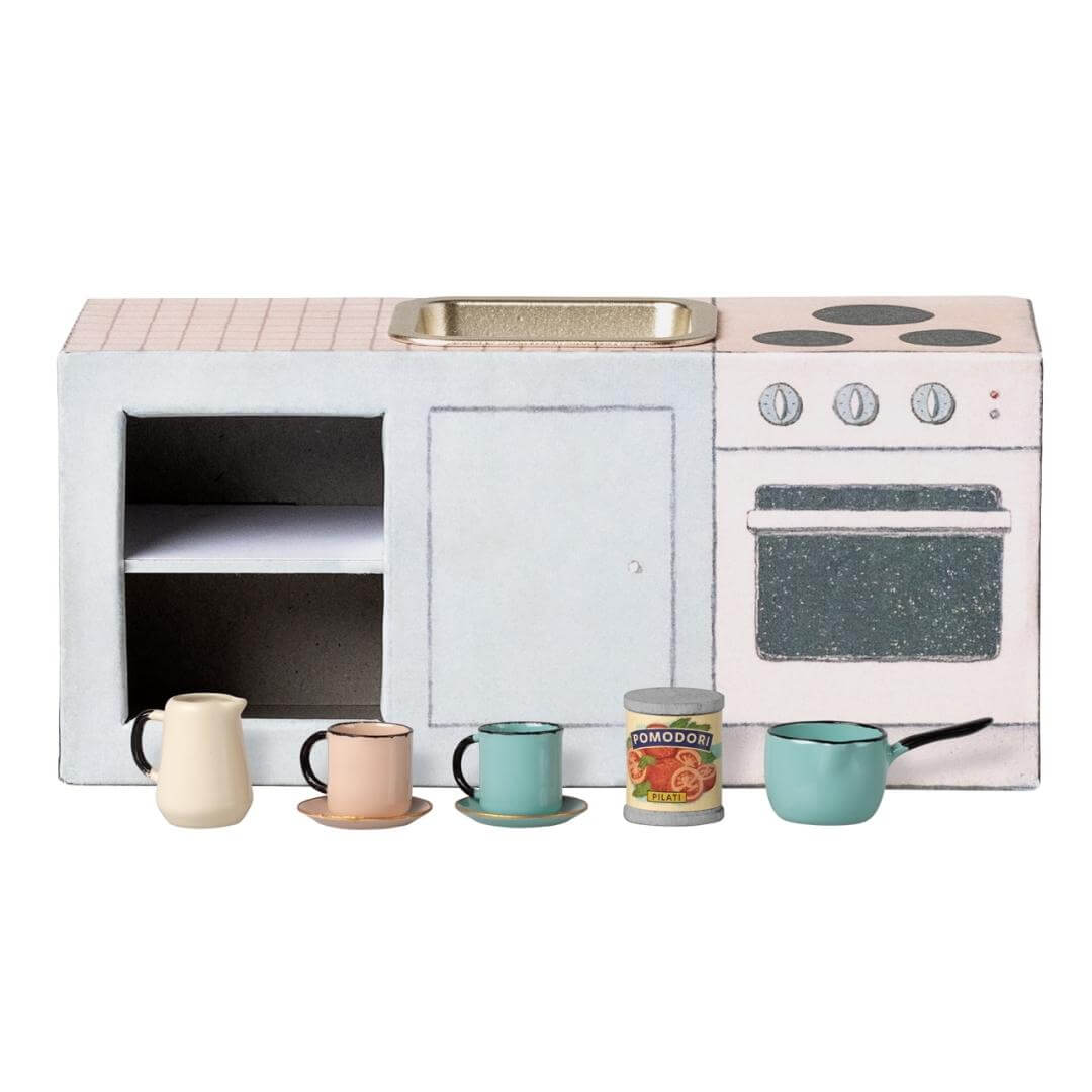 Mouse-Sized Kitchen Counter Set