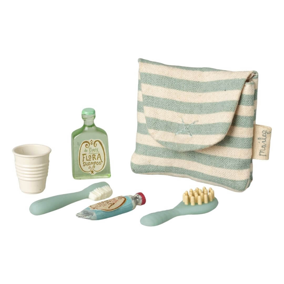 Mouse-Sized Toothbrush and Care Set