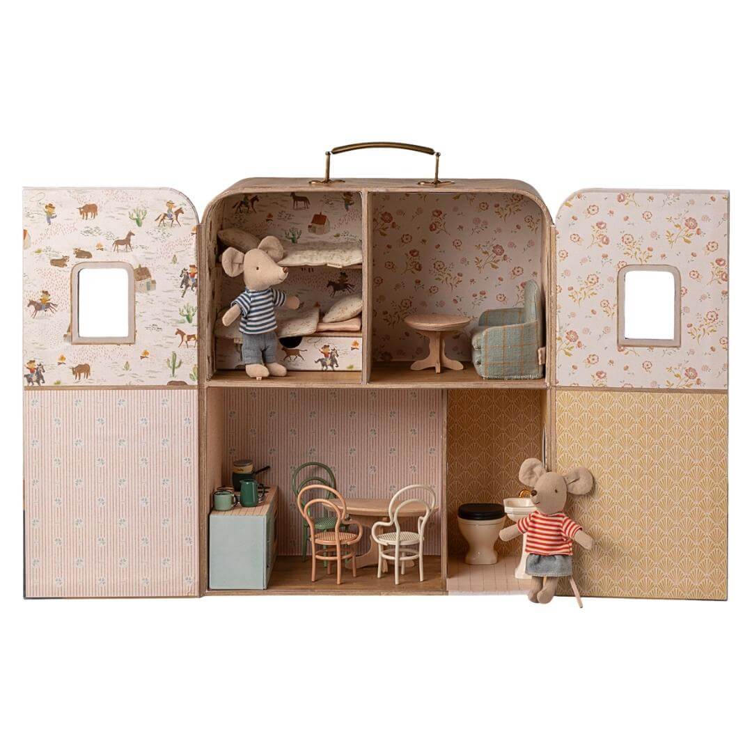 SuitCasa Portable Dollhouse