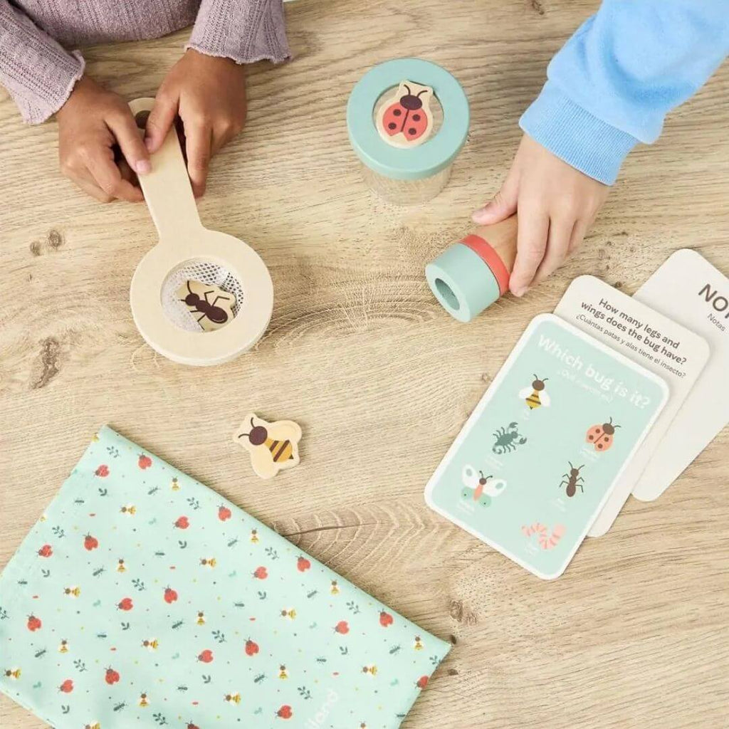 Wooden Insect Exploration Play Kit