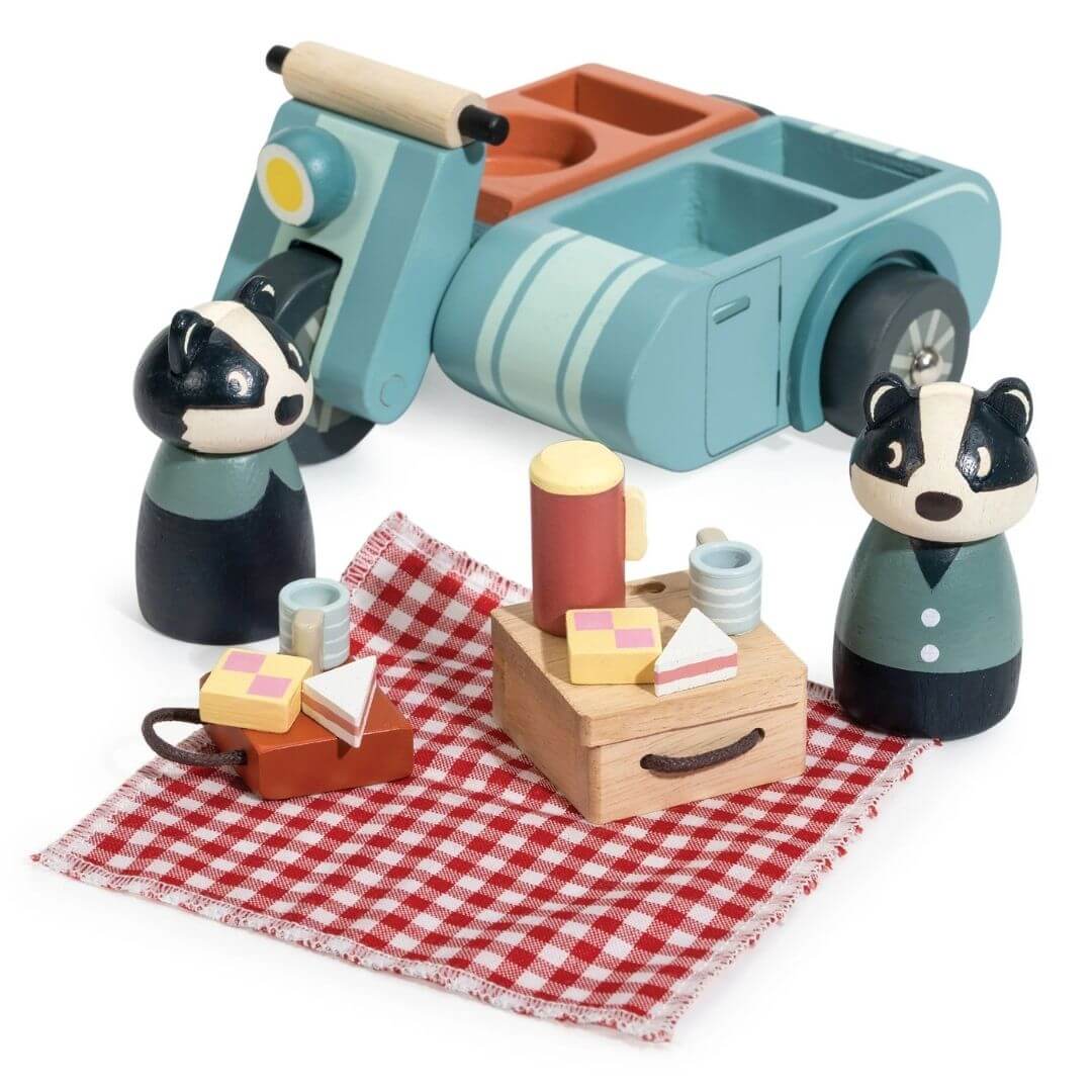 Badger Family Picnic Playset