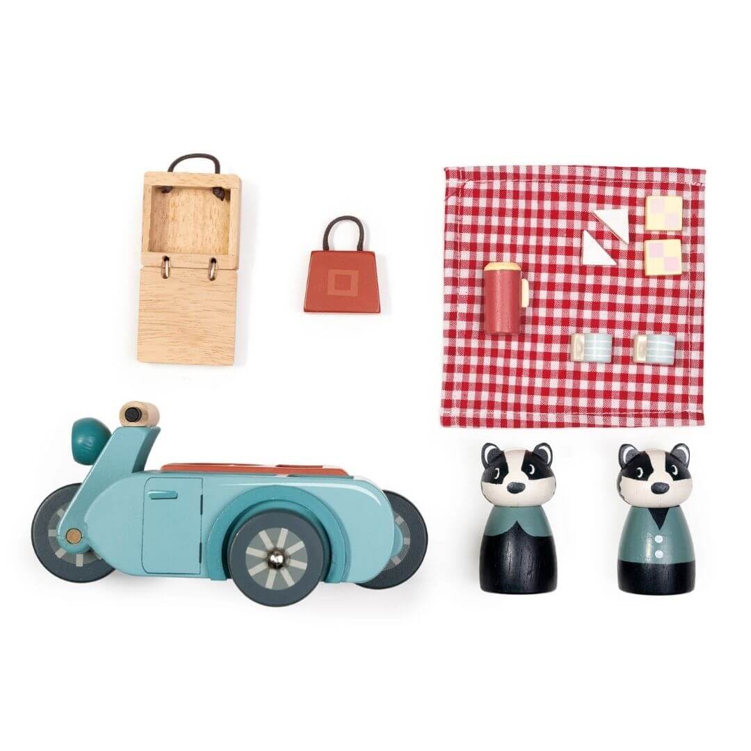 Badger Family Picnic Playset