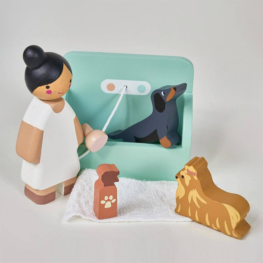 Waggy Tails Wooden Dog Salon